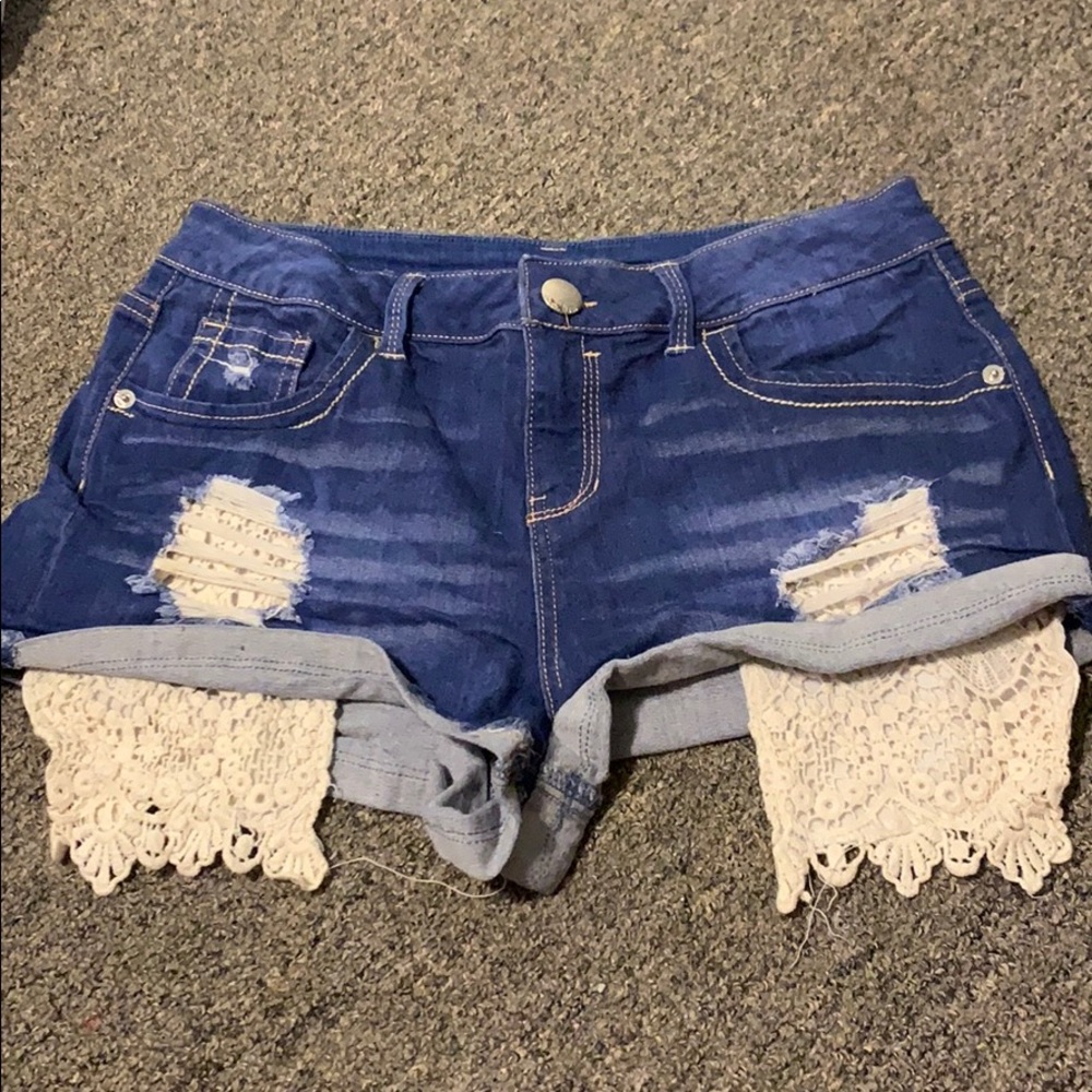 Shorts w/ Lace Pockets